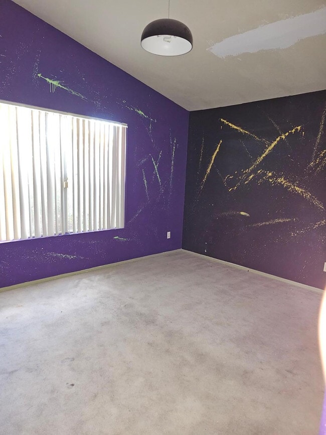 Building Photo - 821 S Cancun Dr