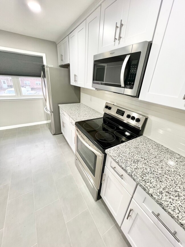 Building Photo - Meridian Apartments