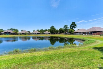 Building Photo - 36 Dickens Dr