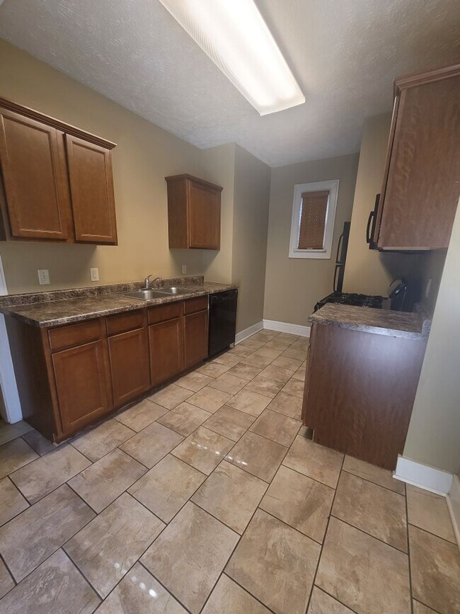 Foto del edificio - Beautiful 2 Bedroom Townhouse!