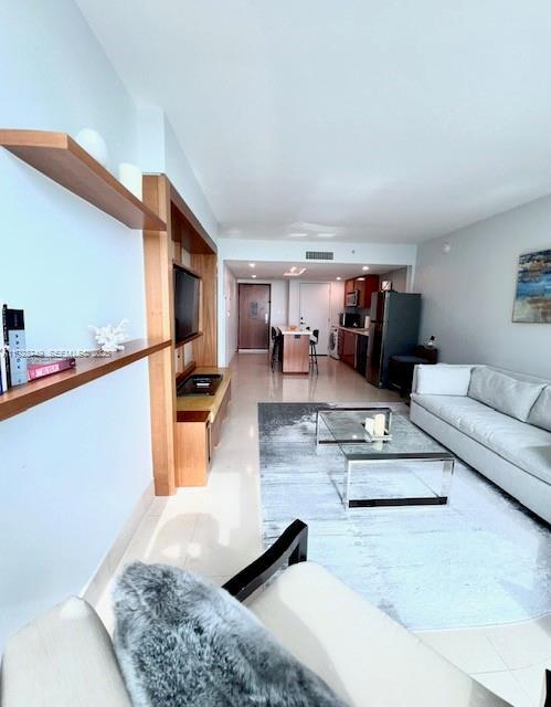 Building Photo - 6801 Collins Ave