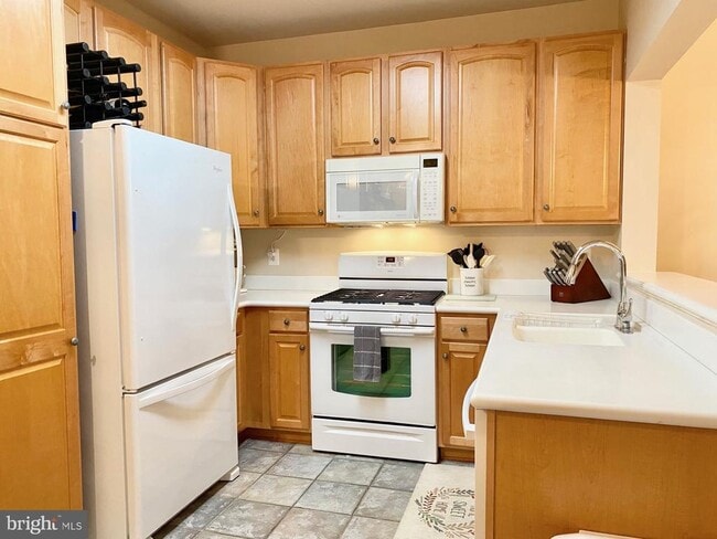 Foto del edificio - 13890 Chelmsford Dr