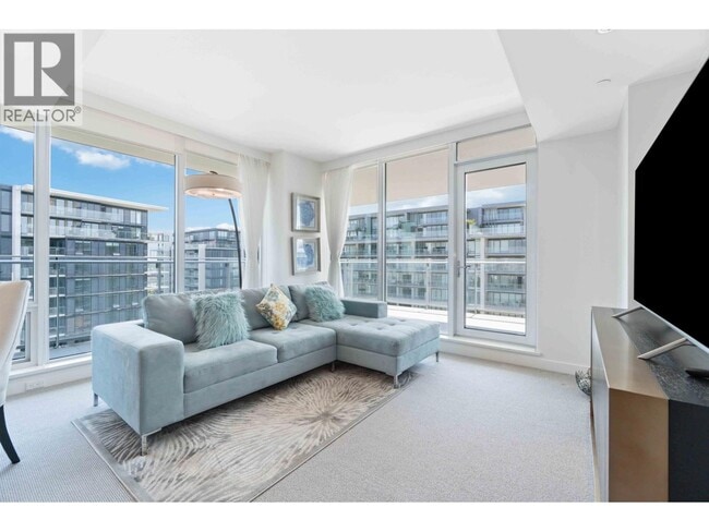 Building Photo - 6633 Pearson Wy