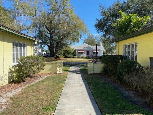 Foto del edificio - 715 S Missouri Ave