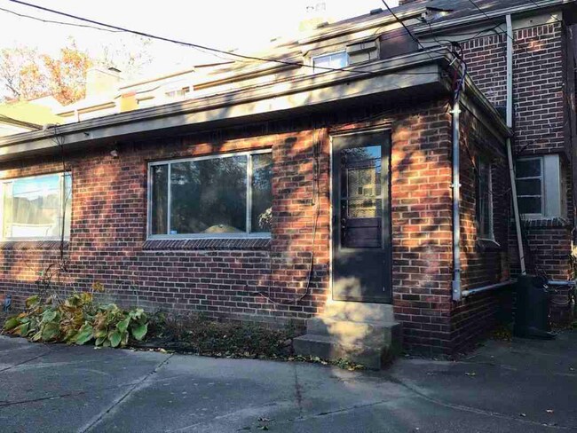 Foto del edificio - 20601 Stratford Rd