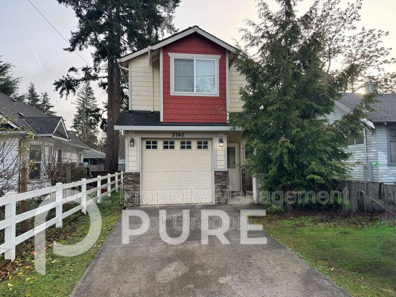 Foto principal - 5740 SE Lexington St