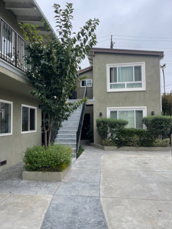 Foto principal - 5124 W El Segundo Blvd