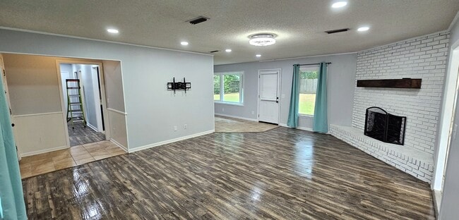 Foto del edificio - 605 Melbourne Dr