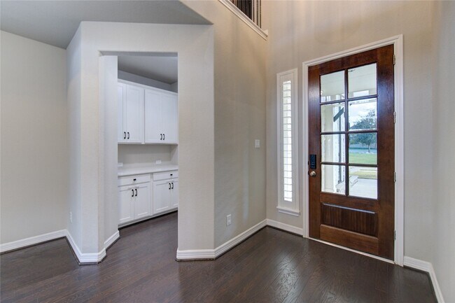 Foto del edificio - 28918 Woods Rose Ct