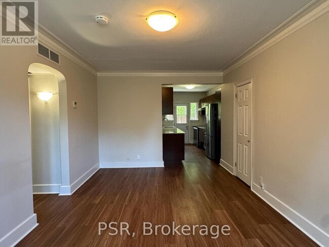 Building Photo - 1325 Bayview Ave