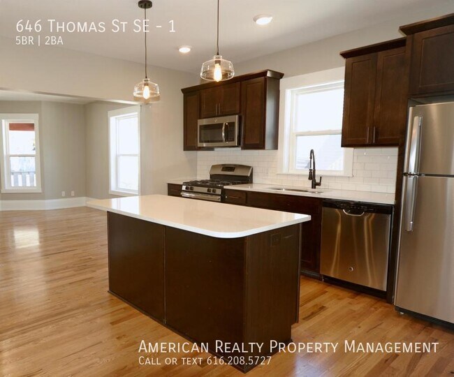 646 Thomas St SE Unit 1, Grand Rapids, MI 49503 Apartment for Rent in