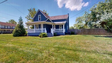 Building Photo - 144 2nd Ave