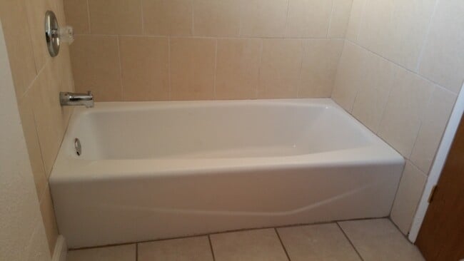 Building Photo - 3843 Huron Ave