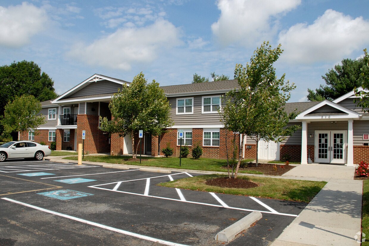 Foto del edificio - Canterbury Apartments