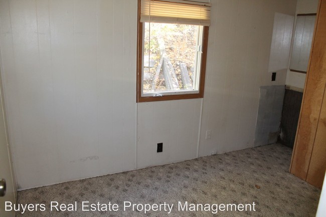 Building Photo - 4031 Lore Rd