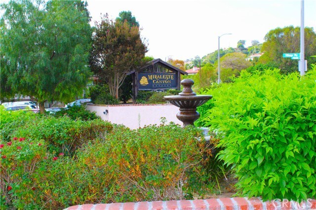 Foto principal - 376 Miraleste Dr