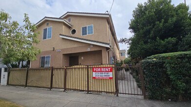 Building Photo - 6616 S Figueroa St