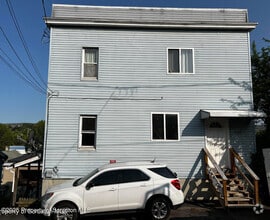 Building Photo - 1013 Bergen Ct