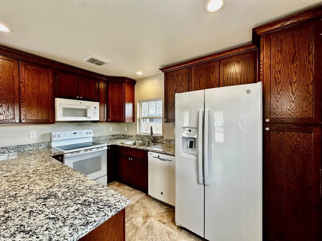 Foto del edificio - 1 Bedroom Riverside Bungalow