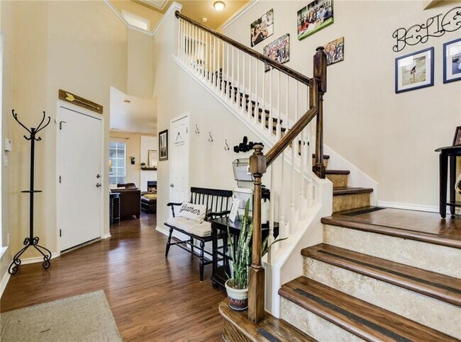 Foto del edificio - 1402 Colby Ln
