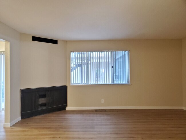 Foto del edificio - El Zuparko5828