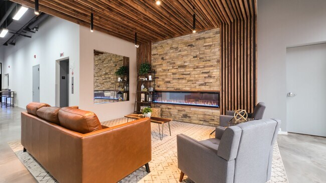 Interior Photo - 44West