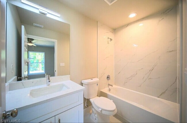 Foto del edificio - 721 Knox Ave S