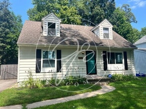 Building Photo - 5638 Northview Dr
