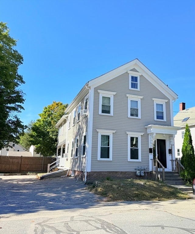 Building Photo - 41 Alden St