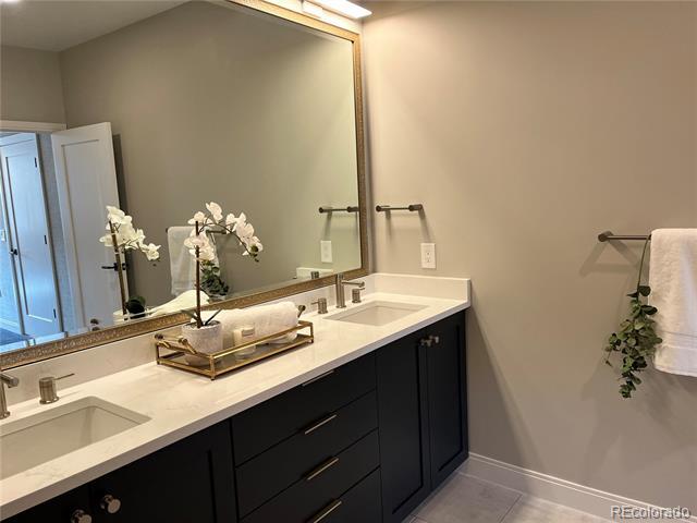 Foto del edificio - 119 S Harrison St