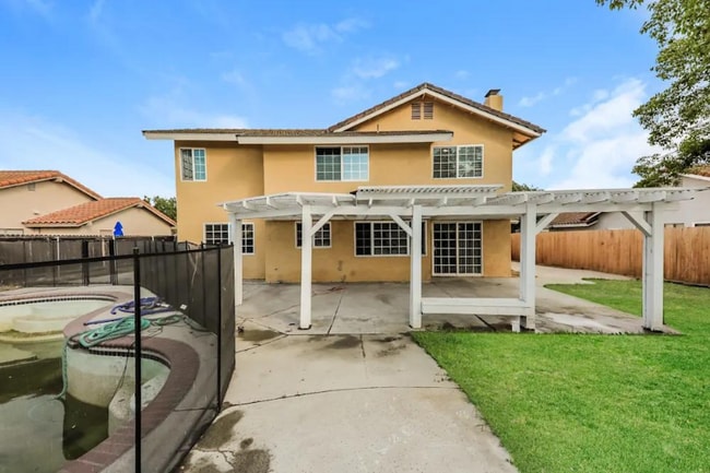 Building Photo - 45341 Rancho La Brea Dr