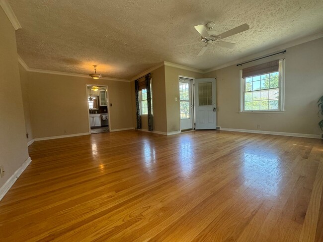 Photo - Home for Rent!