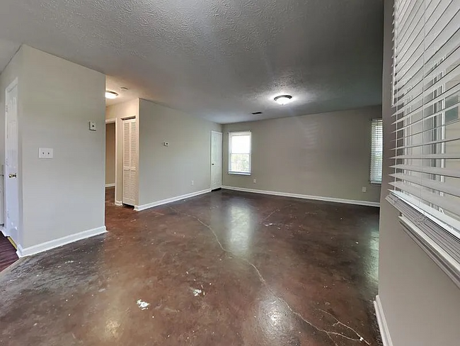 Building Photo - 3301 Torbett St