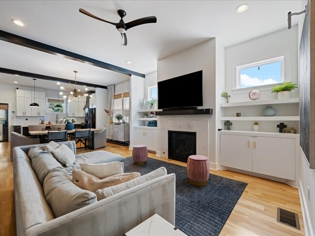 Photo - 1808 11th Ave N (Nashville, TN) House