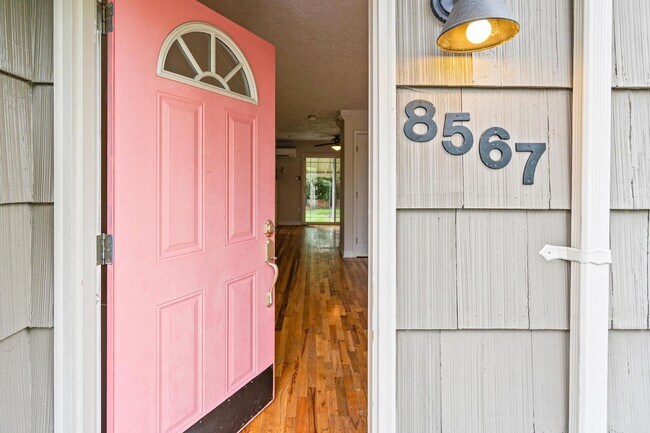 Building Photo - Charming 2-bdr/1-bath Bungalow in St. John...