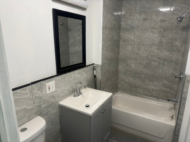 Foto del edificio - 810 E Dewart St