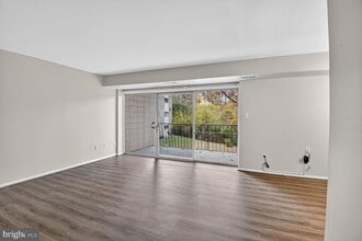 Building Photo - 7505 Riverdale Rd