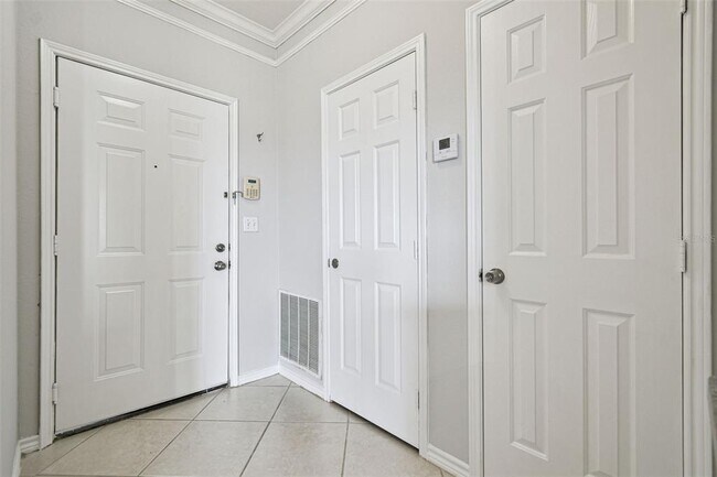 Foto del edificio - 4302 Bayside Village Dr