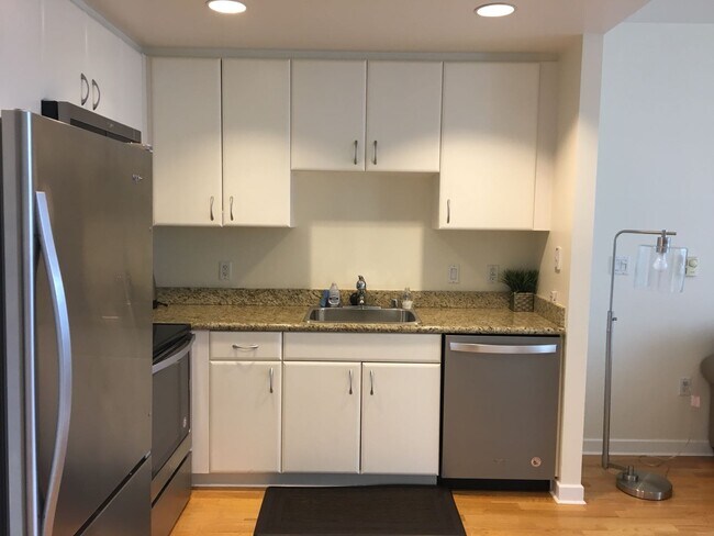 Brand new appliances - 260 King St
