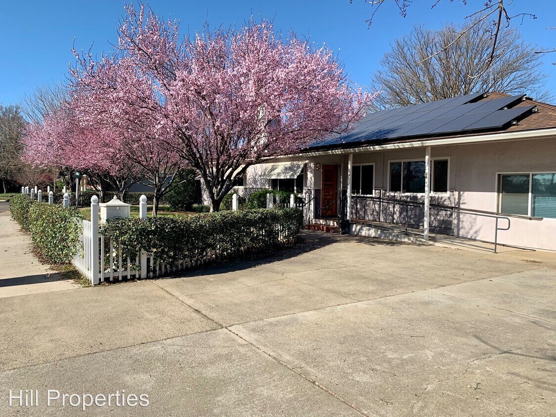 Foto principal - 5 br, 3 bath House - 278 Panama Ave