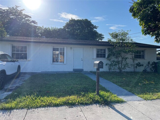 Building Photo - 22325 SW 114th Ct
