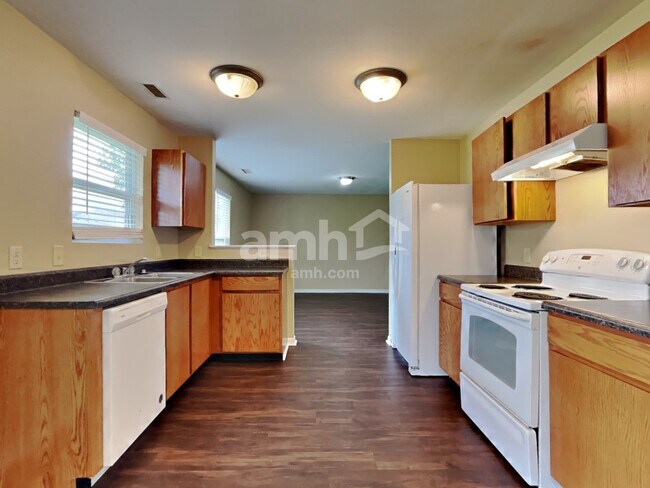 Foto del edificio - 2361 Blackthorn Dr