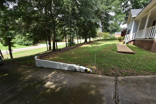 Building Photo - 109 Mountain Laurel Rd
