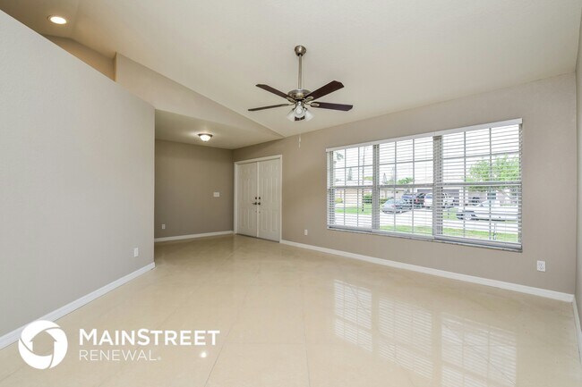 Foto del edificio - 916 SE 33rd Terrace
