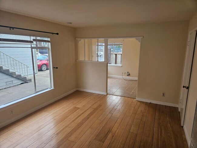 Building Photo - 688 Alcatraz Ave