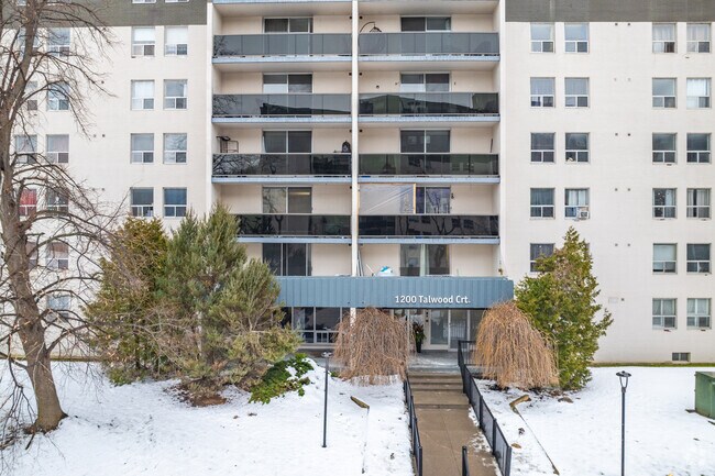 Photo du bâtiment - Kingswood I