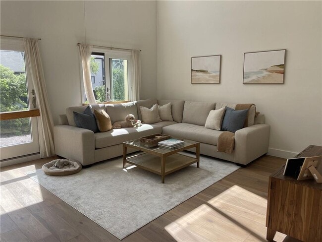 Foto del edificio - 310 Swans Wharf Row