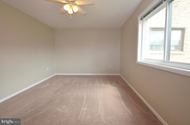 Foto del edificio - 11512 Bucknell Dr
