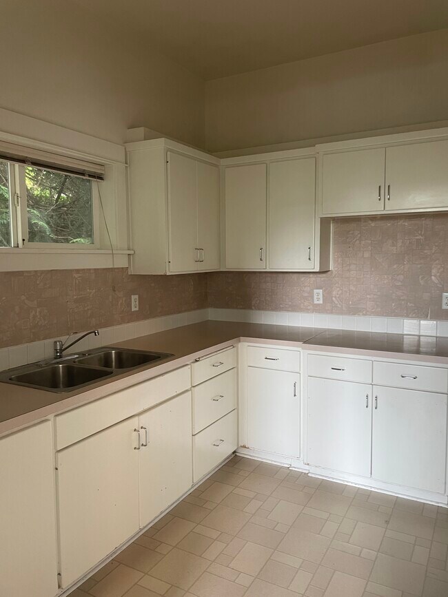 Foto del edificio - 2150 Essex Ln