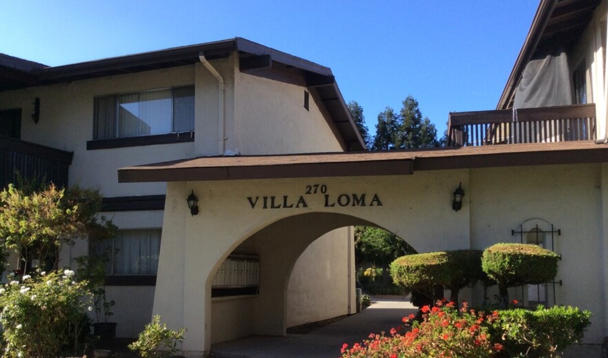 Primary Photo - Villa Loma